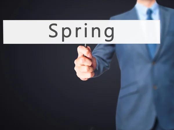 Expert Solutions for Residential Cooling System Repairs This Spring