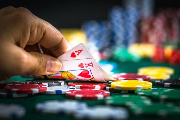 Discover Live Dealer Tables with คาสิโนออนไลน์ for Interactive Gaming